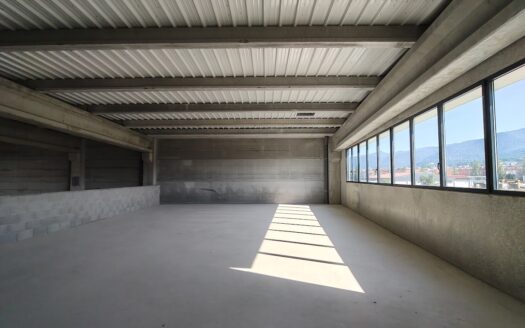 Naves de alquiler en la Garriga de 519 m² a 677 m²