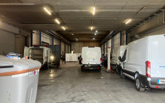 Naves industriales en alquiler en Parets del Vallés de 1.295 a 2.637 m²