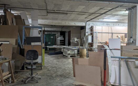 Nave industrial en venta en Sant Feliu de Llobregat de 2.028 m²