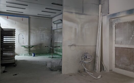 Nave industrial en venta en Sant Feliu de Llobregat de 2.028 m²