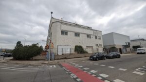Nave industrial en venta en Sant Feliu de Llobregat de 2.028 m²
