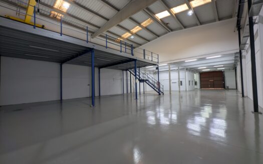 Nave de alquiler en Sant Joan Despi de 874 m²