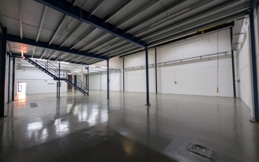 Nave de alquiler en Sant Joan Despi de 874 m²