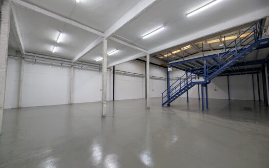 Nave de alquiler en Sant Joan Despi de 874 m²