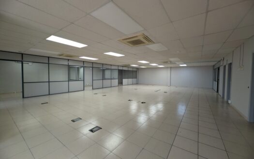 Nave de alquiler en Sant Joan Despi de 874 m²