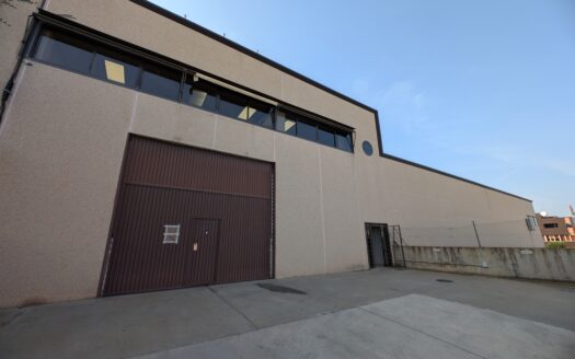 Nave de alquiler en Sant Joan Despi de 874 m²