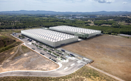 Nave de alquiler en Sils de 57.111 m²