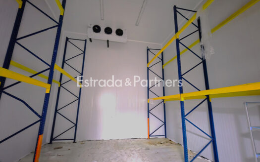 Nave Logística en Venta en Camarma de Esteruelas de 1.349 m²
