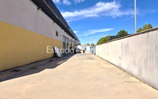 Nave Logística en Venta en Camarma de Esteruelas de 1.349 m²