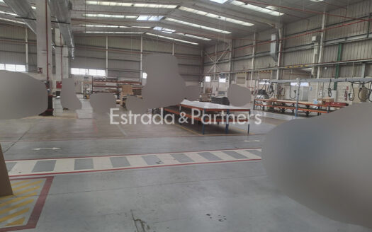 Nave Logística en Alquiler en Pinto de 6.076m²