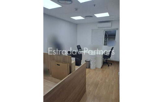 Nave Logística en Alquiler en Pinto de 6.076m²