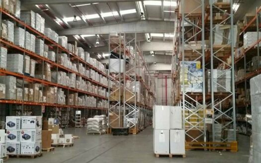 Nave de alquiler en Sant Andreu de la Barca de 3.848 m²