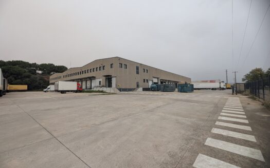 Nave Logistica de alquiler en Palau de Plegamans de 6.782 m²