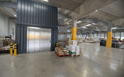 Nave Logistica de alquiler en Palau de Plegamans de 6.782 m²