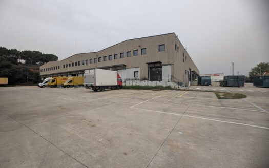 Nave Logistica de alquiler en Palau de Plegamans de 6.782 m²