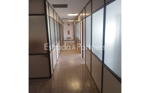 Nave Industrial en Alquiler en Valencia de 650m²