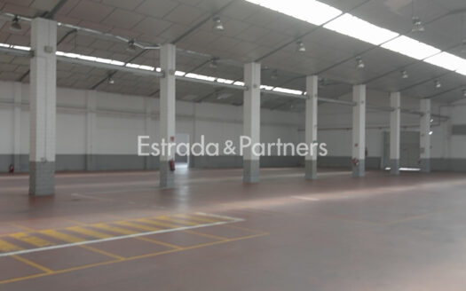 Nave logística en alquiler en Coslada de 3.072m²