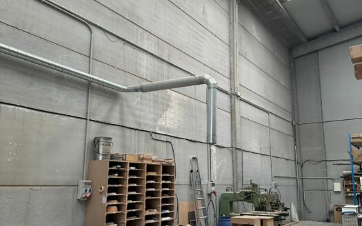 Nave en alquiler en Sant Andreu de la Barca de 628 m²