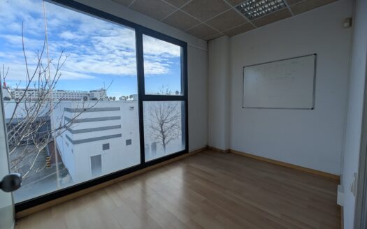 Nave comercial de alquiler en Sant Boi de Llobregat de 335m²