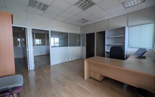 Nave comercial de alquiler en Sant Boi de Llobregat de 335m²