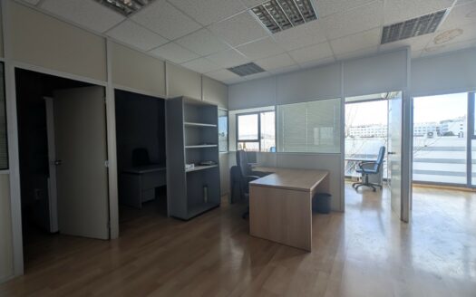 Nave comercial de alquiler en Sant Boi de Llobregat de 335m²