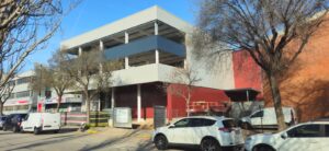 Nave logistica de alquiler en la Zona Franca de 1.400 m²