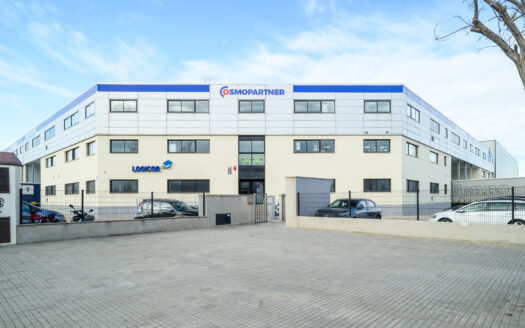 Nave de alquiler en el Prat de Llobregat de 2.768 m²