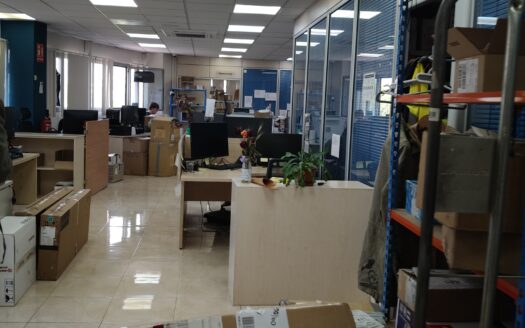 Nave logistica de alquiler en L’Hospitalet de Llobregat de 3.151 m²