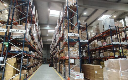 Nave logistica de alquiler en L’Hospitalet de Llobregat de 3.151 m²
