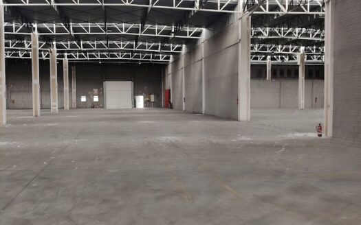 Nave logística de alquiler en Sant Andreu de la Barca de 3.700 m²
