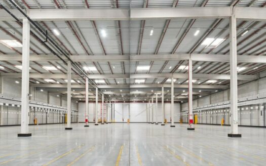 Nave de alquiler en Sant Esteve de Sesrovires de 28.882 m²
