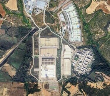 Nave logistica de alquiler en Sant Esteve de Sesrovires de 13.604 m²