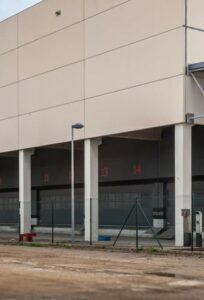 Plataforma logística de alquiler en la Zona Franca de 15.240 m²
