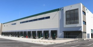Nave logistica de alquiler en Sant Esteve de Sesrovires de 13.604 m²