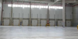 Nave logistica de alquiler en Sant Esteve de Sesrovires de 13.604 m²