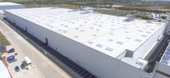 Nave logistica de alquiler en Sant Esteve de Sesrovires de 13.604 m²