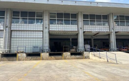 Plataforma logística en alquiler en Cornellá de Llobregat de 5.600 m²