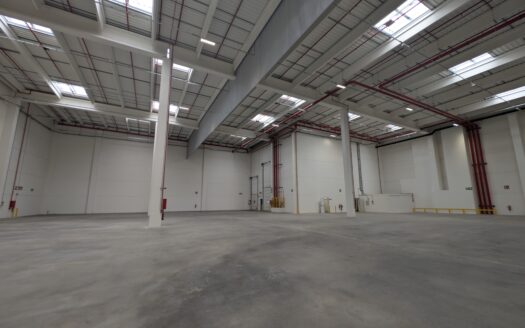 Naves logísticas de alquiler en L’Hospitalet de Llobregat de 5.900 m²