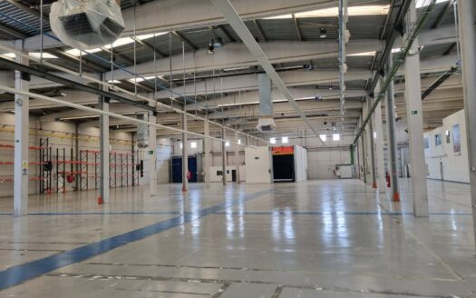 Plataforma logística de alquiler en Abrera de 3.650 m²
