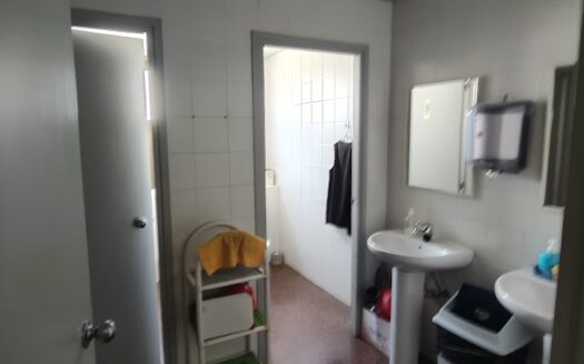 Nave de alquiler en L’Hospitalet de Llobregat de 1.232 m²