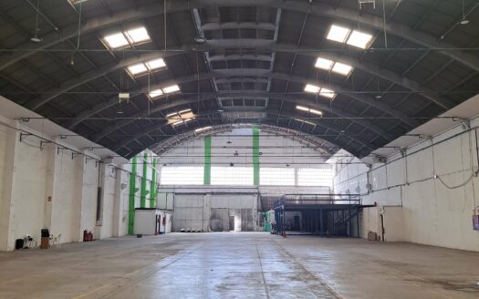 Nave de alquiler en L’Hospitalet de Llobregat de 3.006 m²