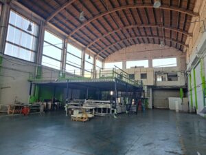 Nave de alquiler en L'Hospitalet de Llobregat de 1.249 m²