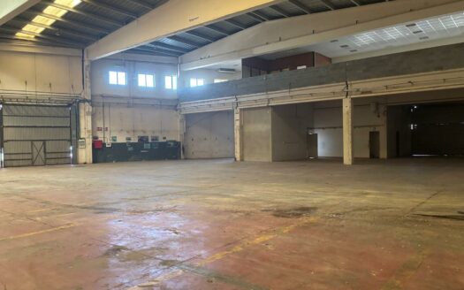 Nave de alquiler en Caldes de Montbui 1.300 m²