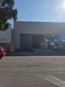 Nave de alquiler en L'Hospitalet de Llobregat de 630 m²